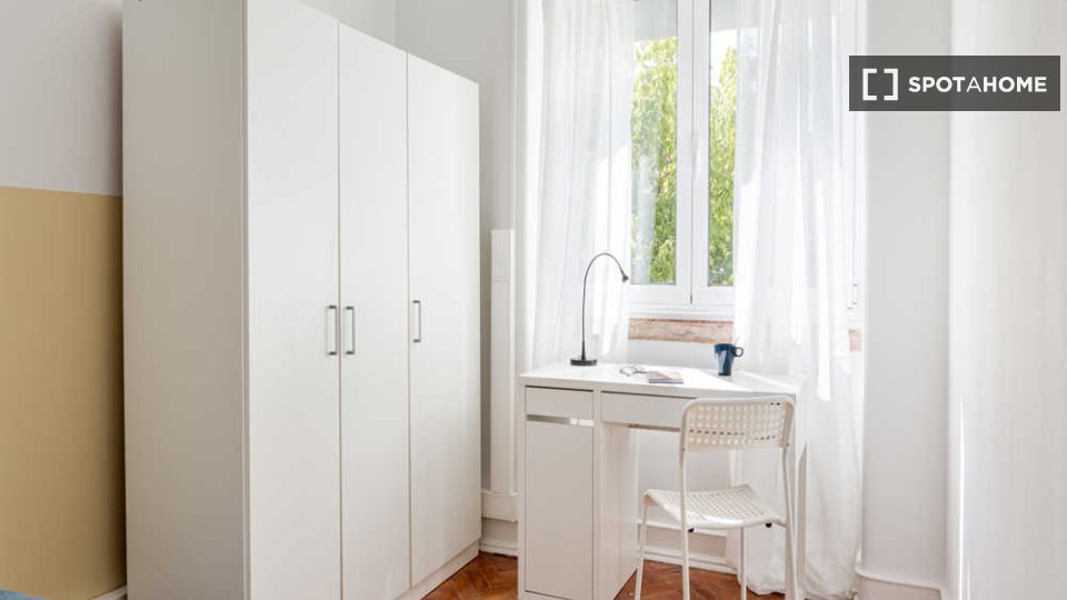 Double room Lisbon, 5 beds — photo 67