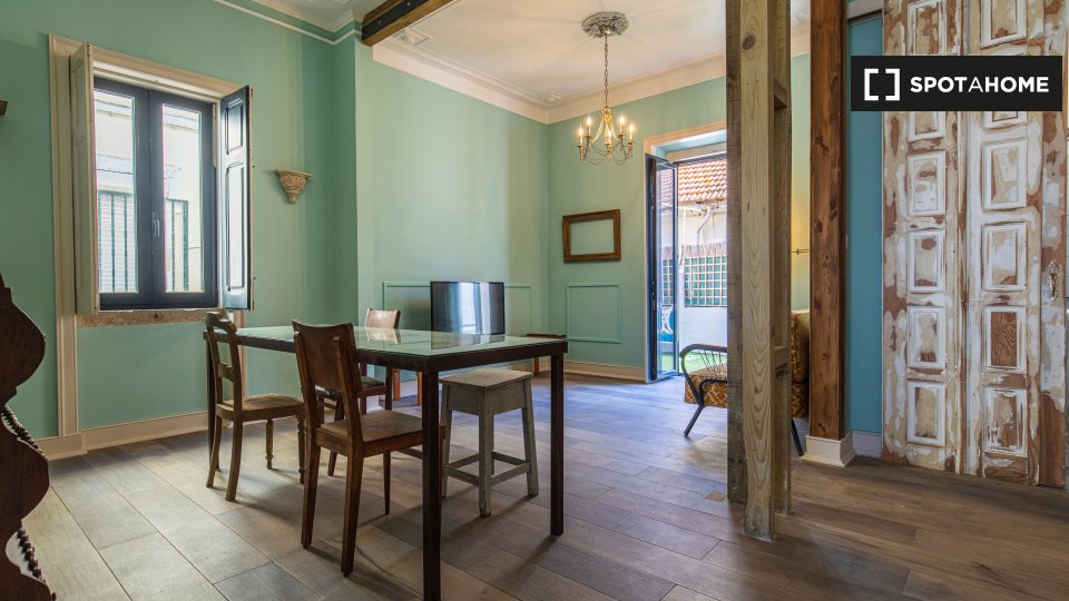Apartment Lisbon, 3 beds, 160m² — photo 14