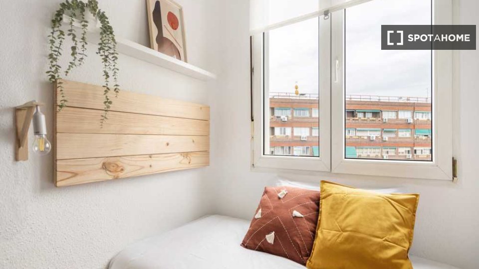 Double room Madrid, 6 beds — photo 19