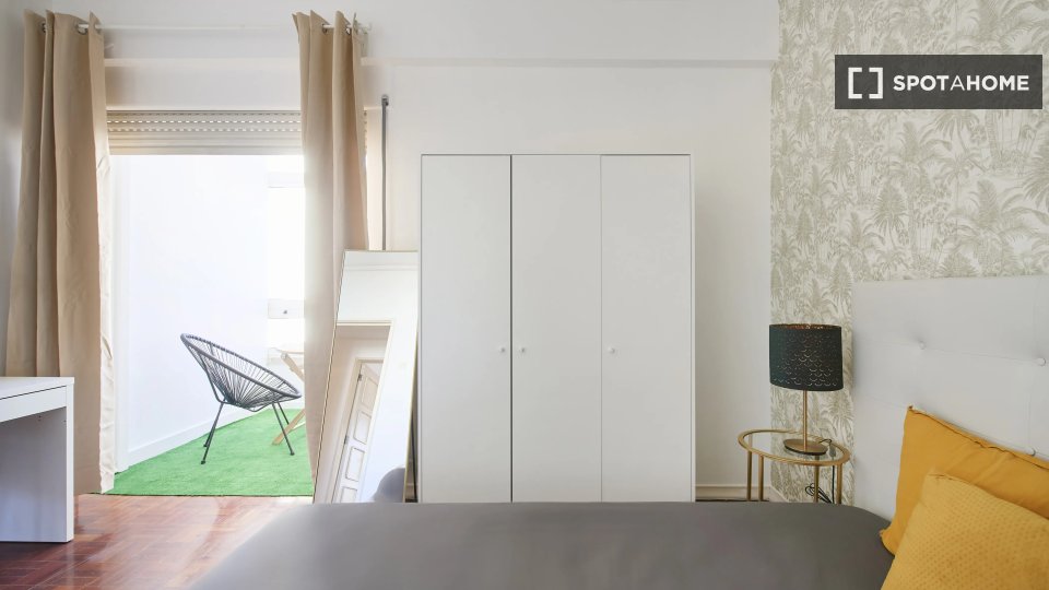 Double room Lisbon, 7 beds — photo 2