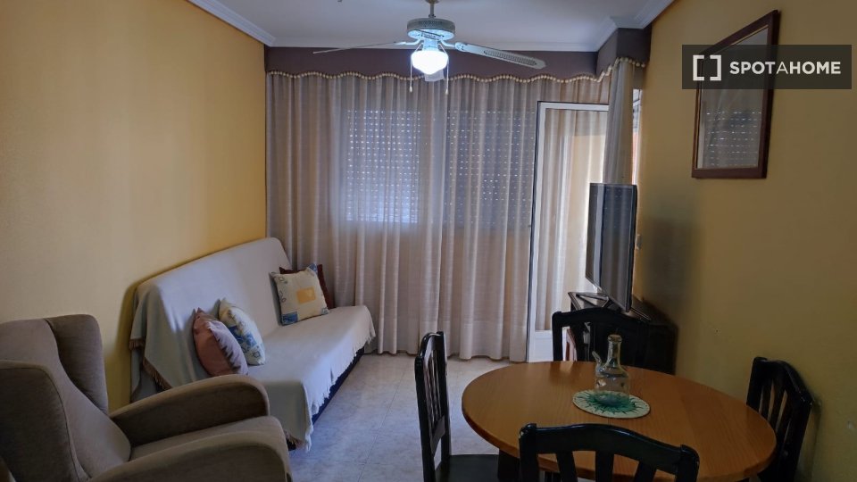 Apartment Alicante, 1 bed, 50m² — photo 8