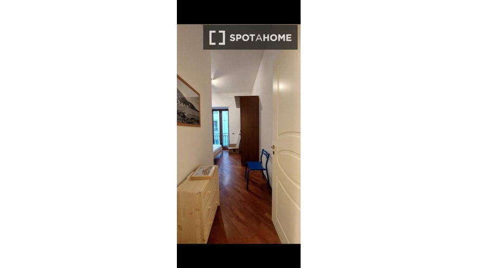Double room Naples, 4 beds — photo 2