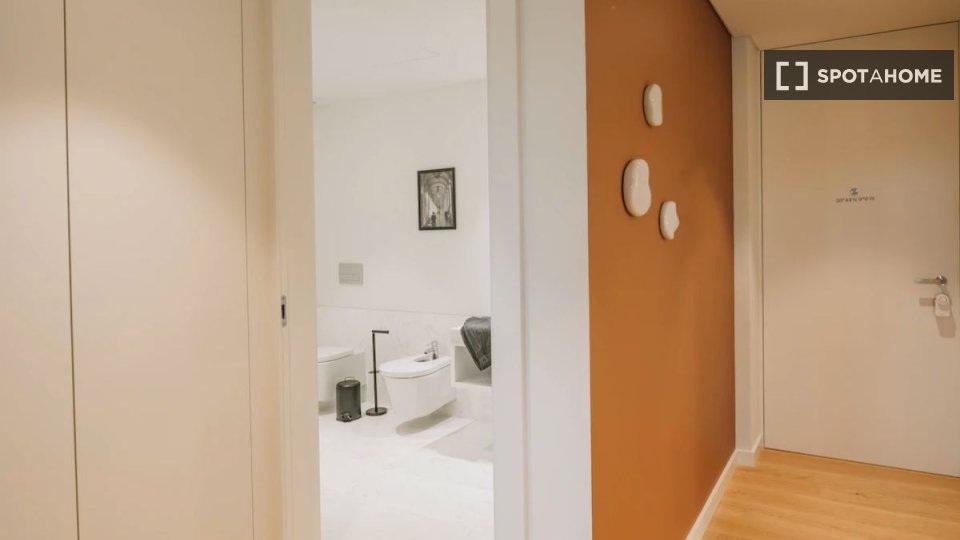 Apartment Lisbon, 1 bed — photo 5