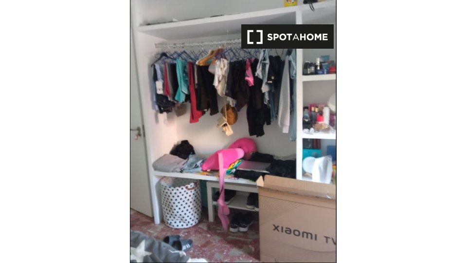 Double room Madrid, 7 beds, 180m² — photo 14