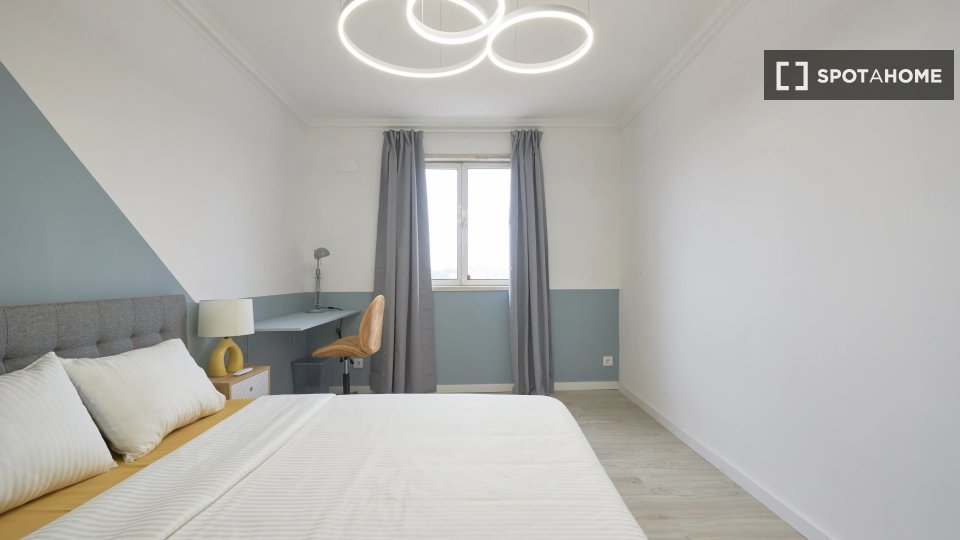 Double room Lisbon, 11 beds — photo 2