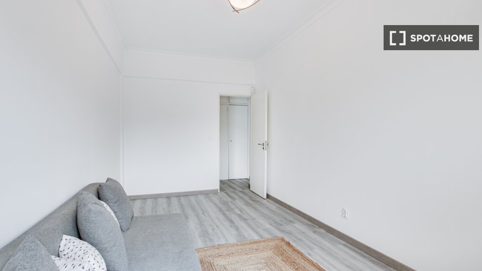 Apartment Lisbon, 2 beds — photo 9