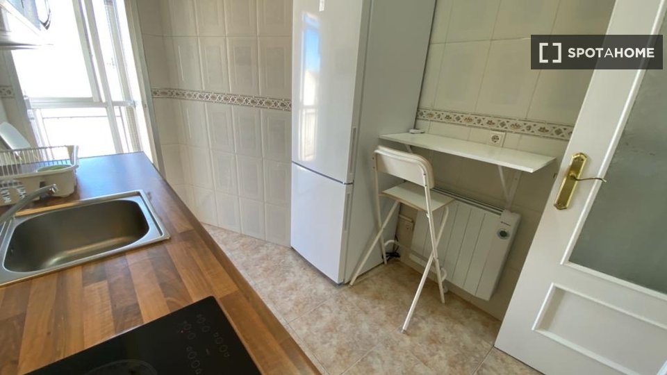 Double room Madrid, 4 beds — photo 18