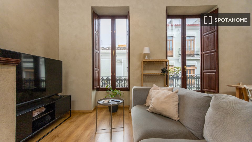 Apartment Valencia, 2 beds, 75m² — photo 22