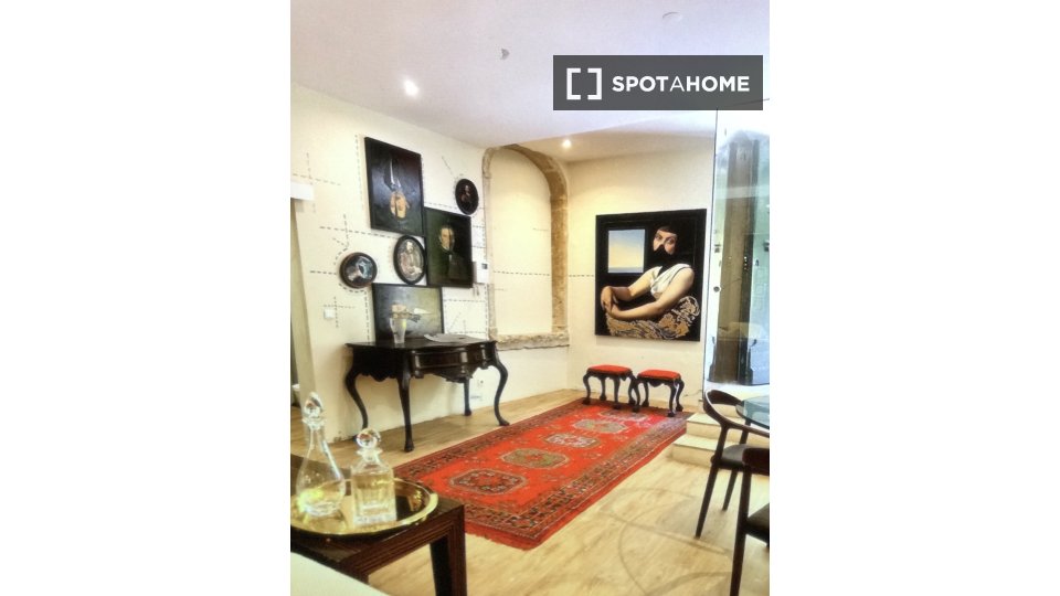 Apartment Lisbon, 2 beds, 90m² — photo 10