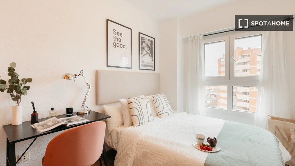 Double room Valencia, 4 beds — photo 8