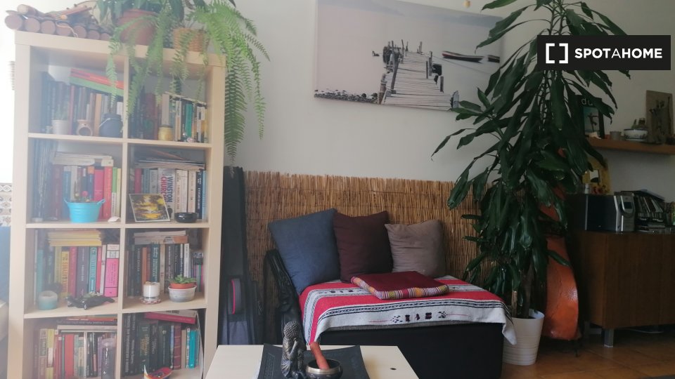 Double room Lisbon, 3 beds, 120m² — photo 7