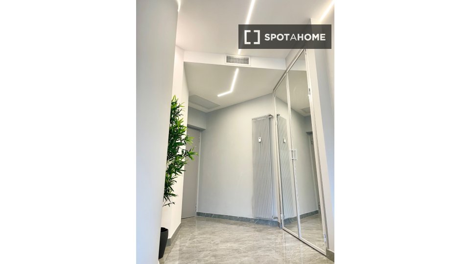 Apartment Milan, 1 bed, 48m² — photo 3