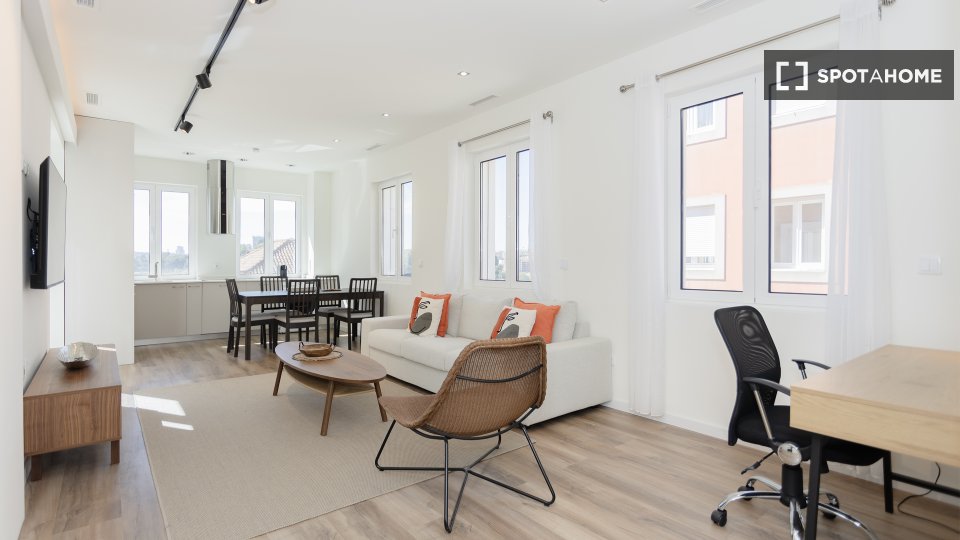Apartment Porto, 3 beds, 95m² — photo 18