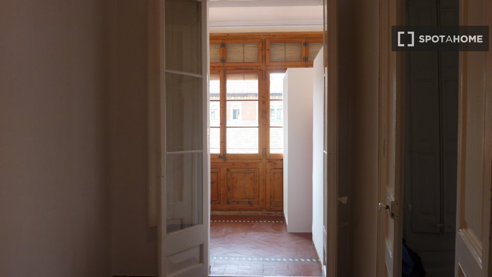 Double room Barcelona, 5 beds, 100m² — photo 17