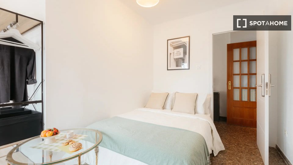 Double room Valencia, 4 beds — photo 11