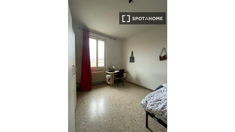 Double room Florence, 4 beds, 110m² — photo 17