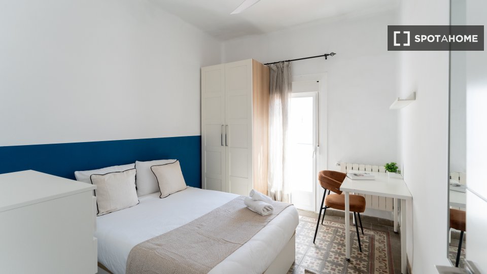 Double room Madrid, 6 beds — photo 18