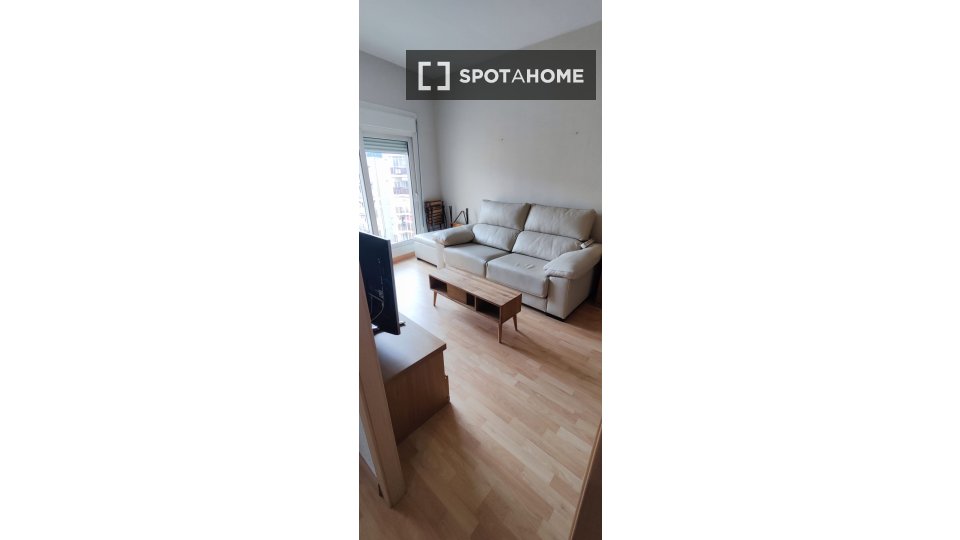 Apartment Barcelona, 3 beds, 70m² — photo 6