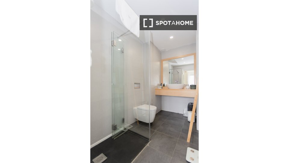 Apartment Porto, 3 beds, 140m² — photo 8