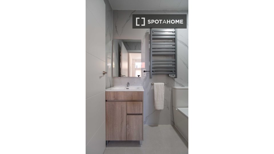 Appartamento Madrid, 2 camere, 55m² — foto 2