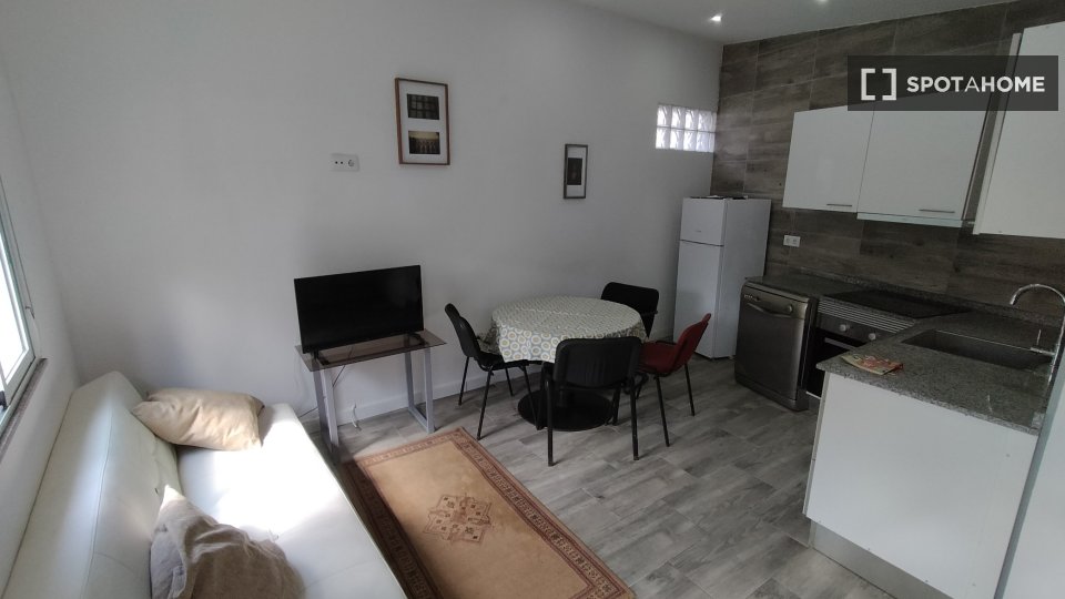 Apartment Porto, 2 beds, 50m² — photo 18