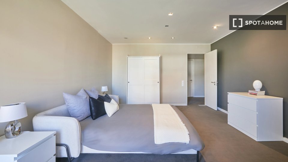 Double room Lisbon, 9 beds — photo 10