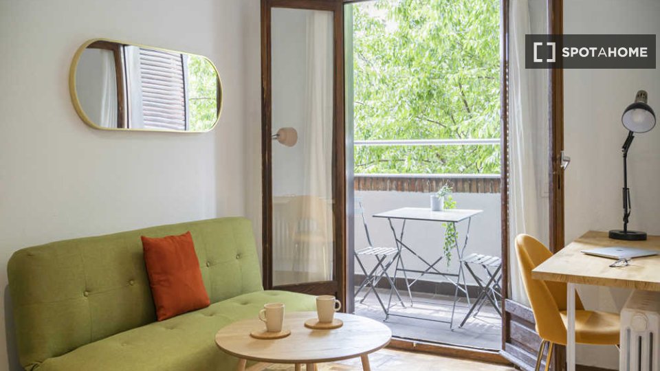Double room Madrid, 7 beds — photo 24