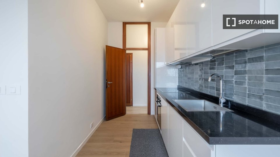 Double room Milan, 1 bed — photo 13