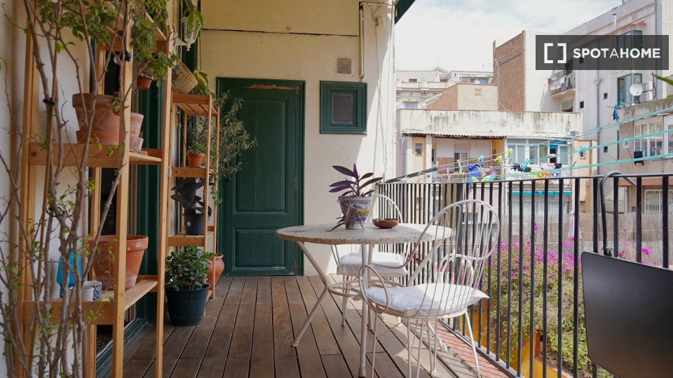 Apartment Barcelona, 1 bed, 102m² — photo 11