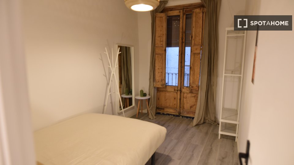 Habitación doble Barcelona, 14 habitaciones — foto 9