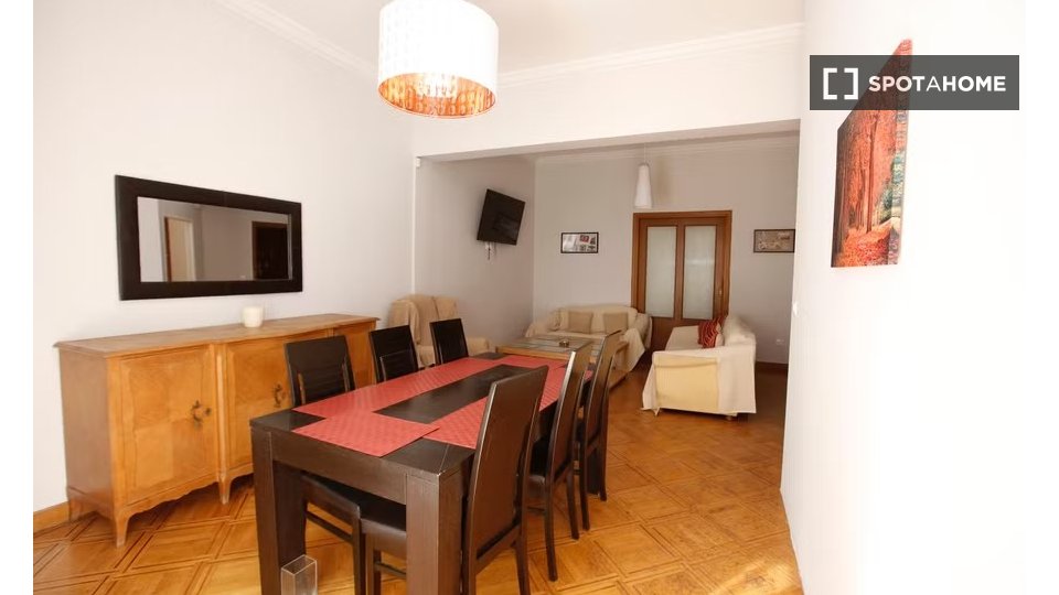 Double room Athens, 7 beds — photo 14
