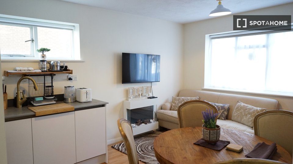 Apartment London, 2 beds — photo 4