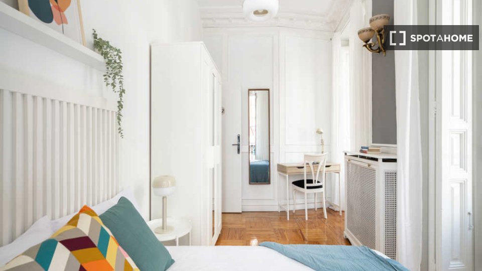 Double room Madrid, 7 beds — photo 20