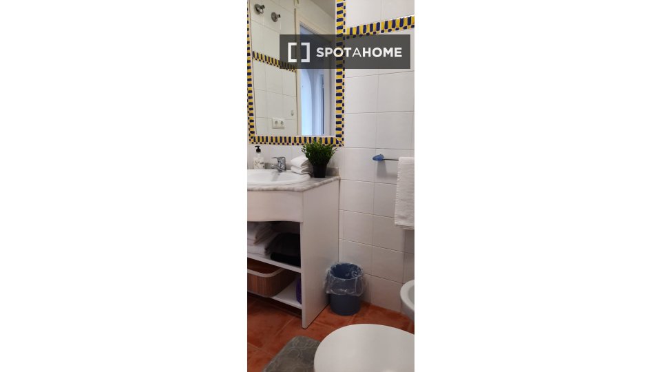 Apartment Alicante, 2 beds, 60m² — photo 11