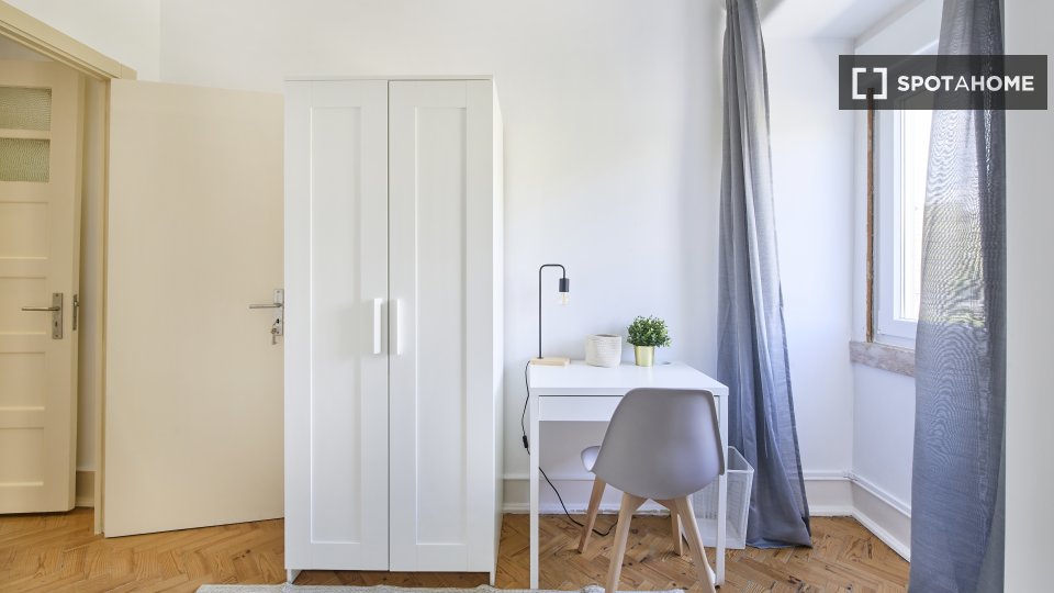 Double room Lisbon, 7 beds — photo 19
