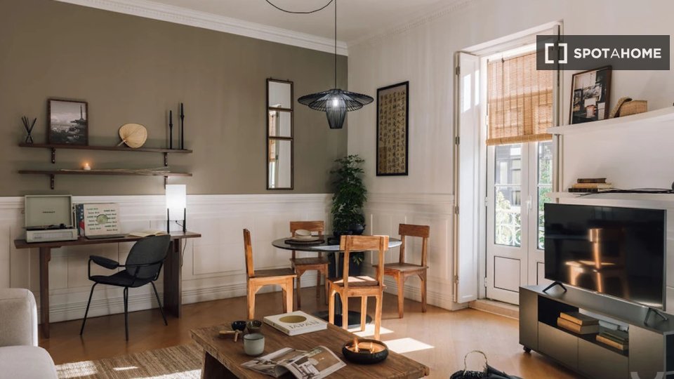 Apartment Lisbon, 2 beds, 115m² — photo 6