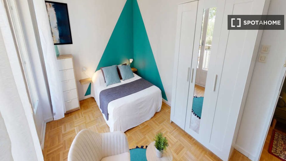 Double room Lyon, 5 beds, 90m² — photo 1