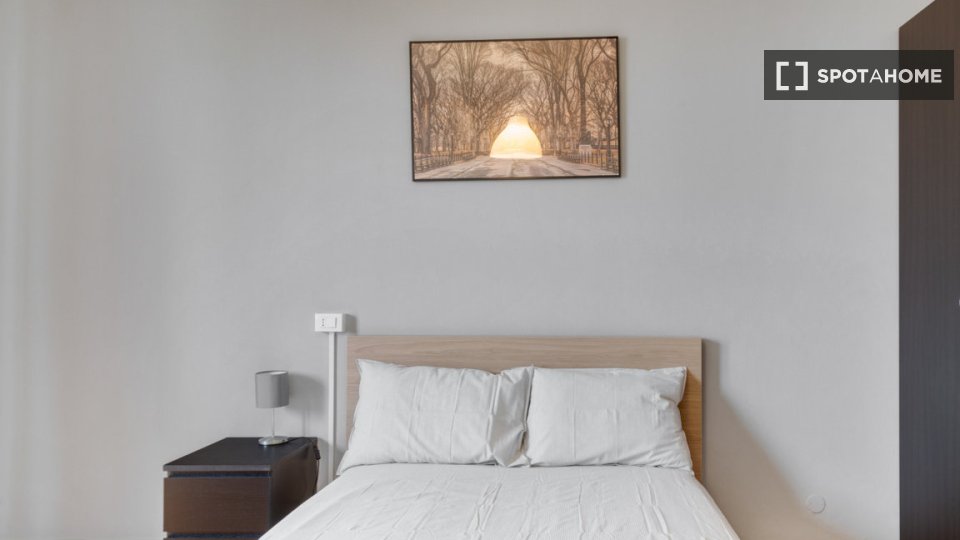 Double room Milan, 3 beds, 105m² — photo 12