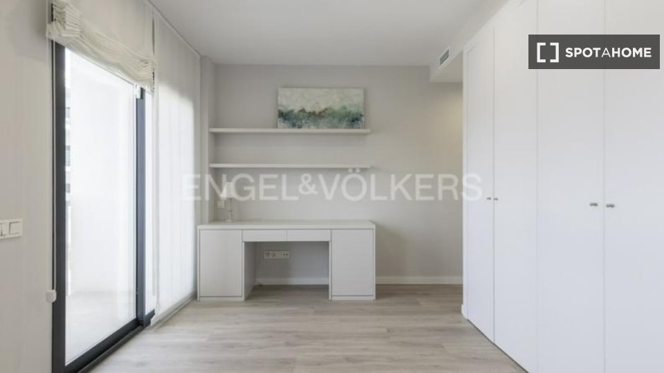 Apartment Barcelona, 3 beds, 100m² — photo 10