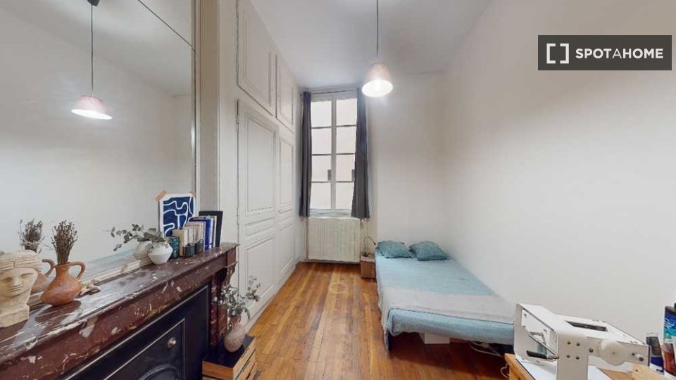 Camera doppia Lione, 4 camere, 120m² — foto 10