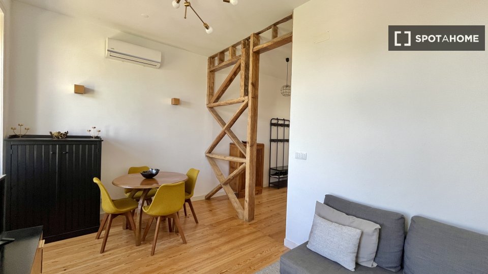 Apartment Lisbon, 1 bed, 72m² — photo 12