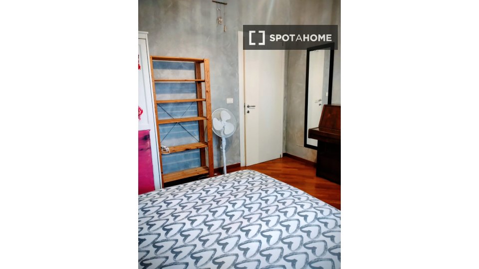 Double room Bologna, 1 bed, 16m² — photo 9