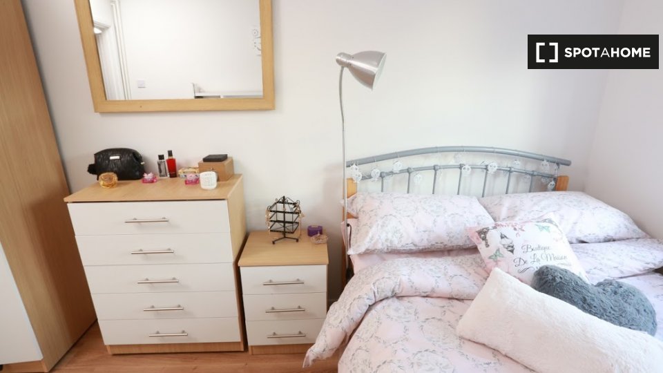 Double room London, 4 beds — photo 1