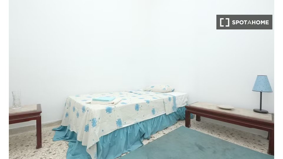 Double room Athens, 8 beds — photo 12