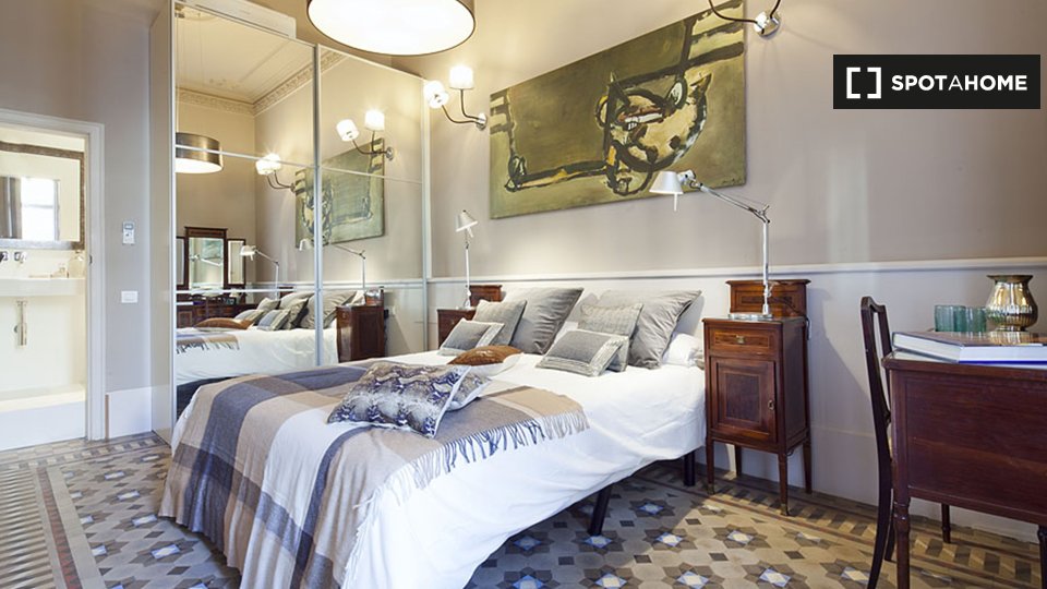 Apartment Barcelona, 3 beds, 105m² — photo 1