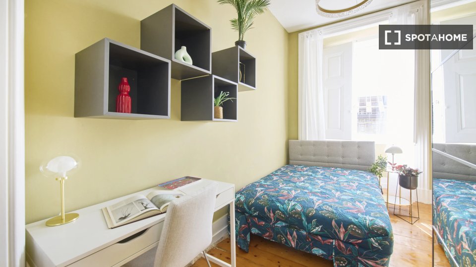 Double room Lisbon, 9 beds — photo 1