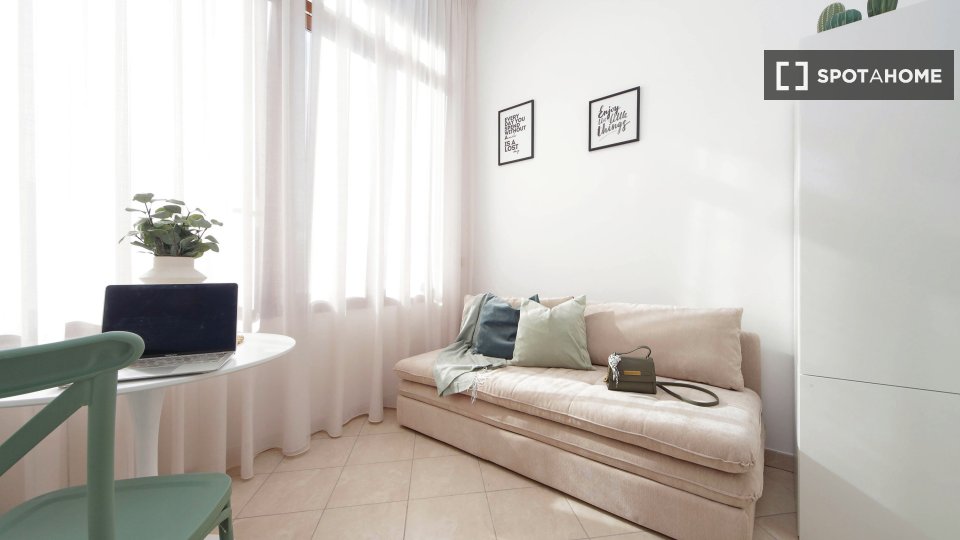 Apartment Rome, 1 bed — photo 9