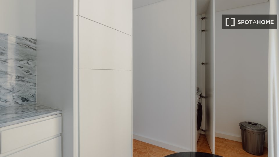 Apartment Porto, 1 bed, 100m² — photo 7
