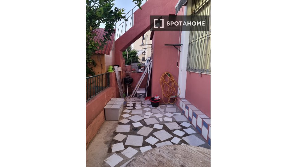 Apartment Lisbon, 3 beds, 96m² — photo 10