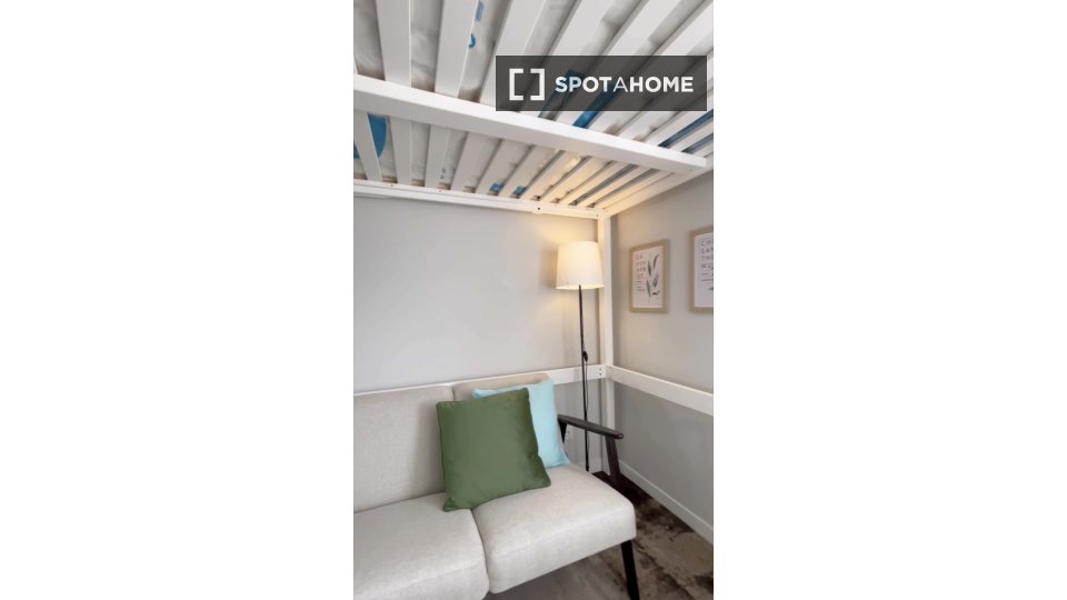 Apartment mono Lisbon — photo 14